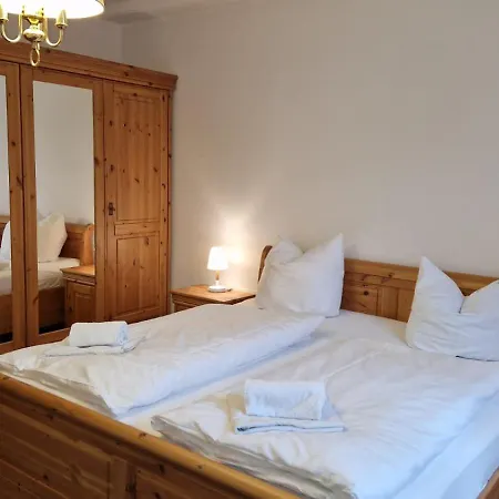 Markt 9 I Serviced Appartements Oberwiesenthal Zimmer foto